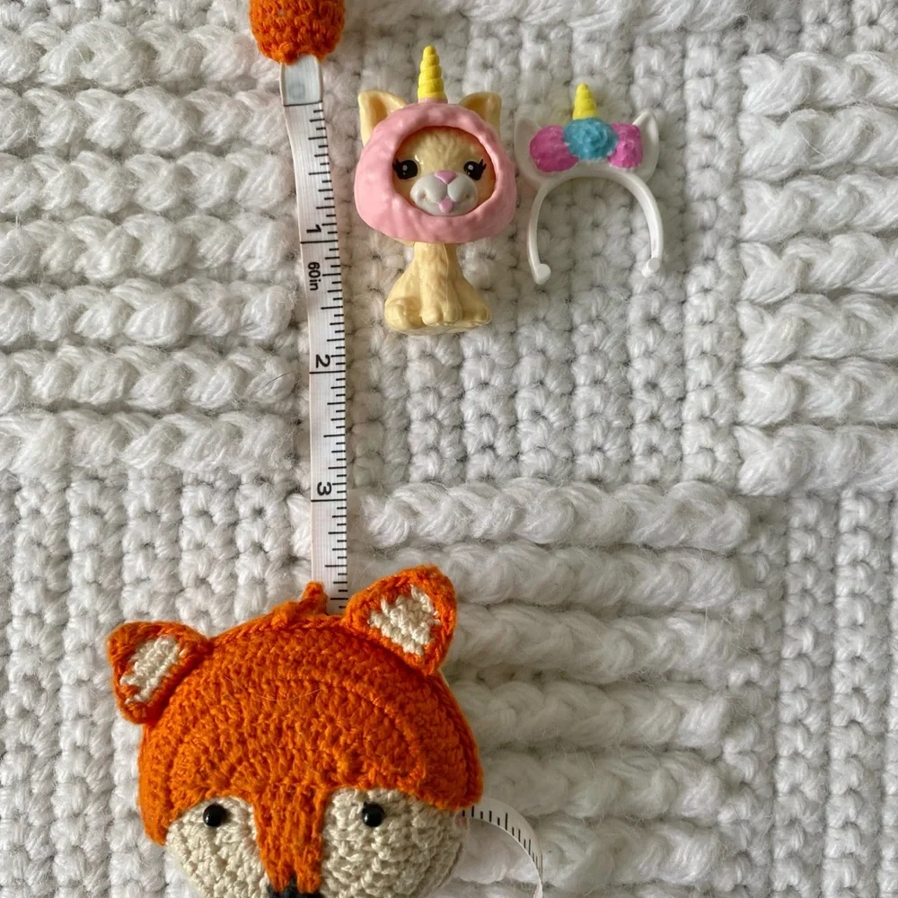 Barbie Club Chelsea Doll Unicorn Pieces cat, unicorn hat and Barbie Headband
